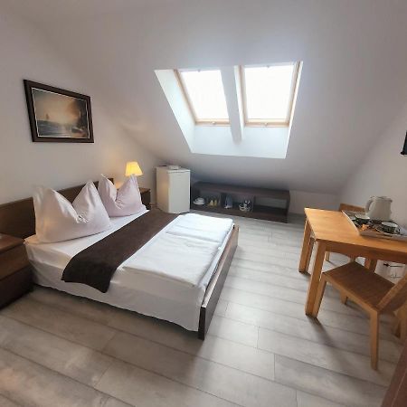 Iwona Pokoje Apartamenty Karwia Bagian luar foto