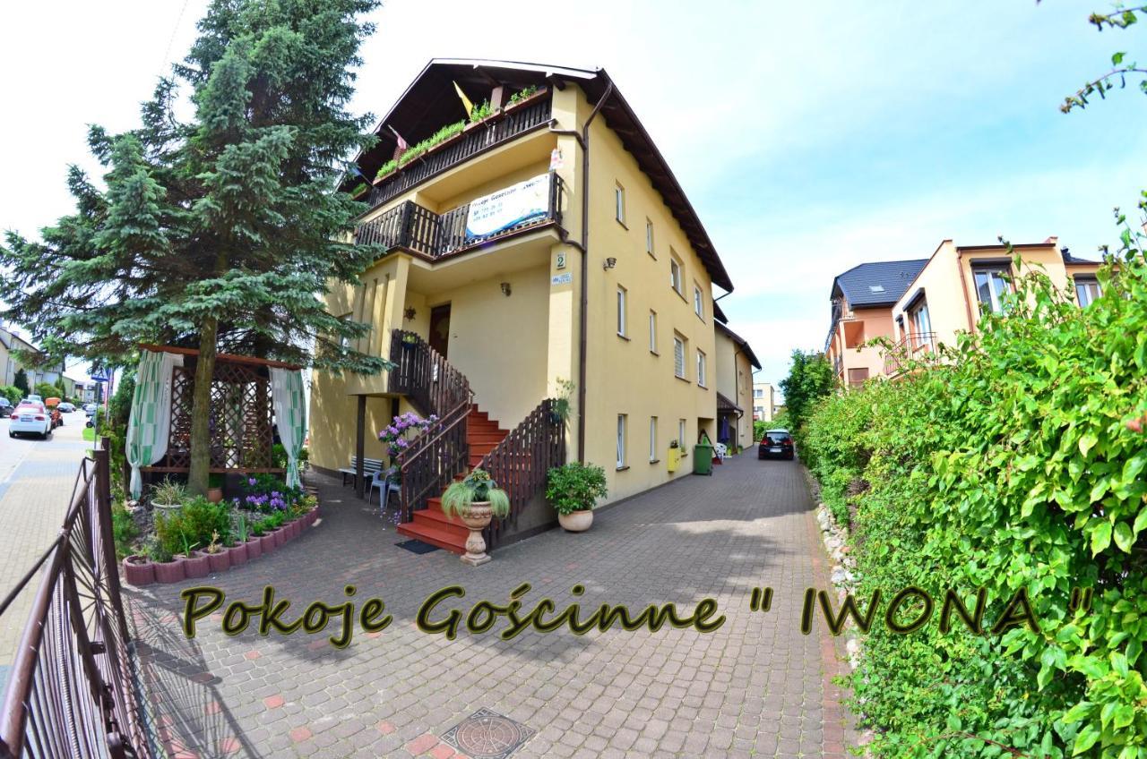 Iwona Pokoje Apartamenty Karwia Bagian luar foto