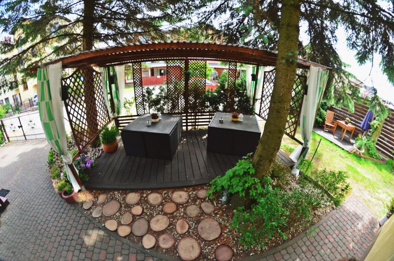 Iwona Pokoje Apartamenty Karwia Bagian luar foto