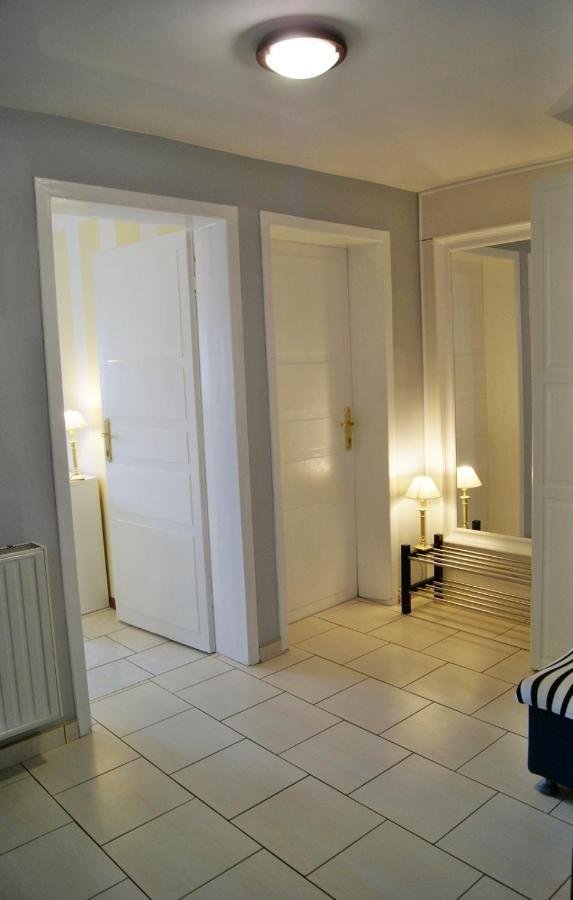Iwona Pokoje Apartamenty Karwia Bagian luar foto
