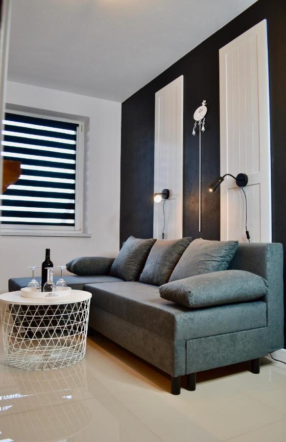 Iwona Pokoje Apartamenty Karwia Bagian luar foto