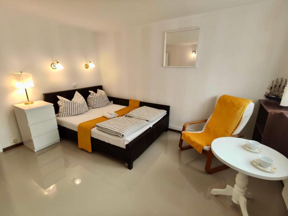 Iwona Pokoje Apartamenty Karwia Bagian luar foto