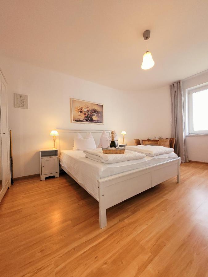 Iwona Pokoje Apartamenty Karwia Bagian luar foto