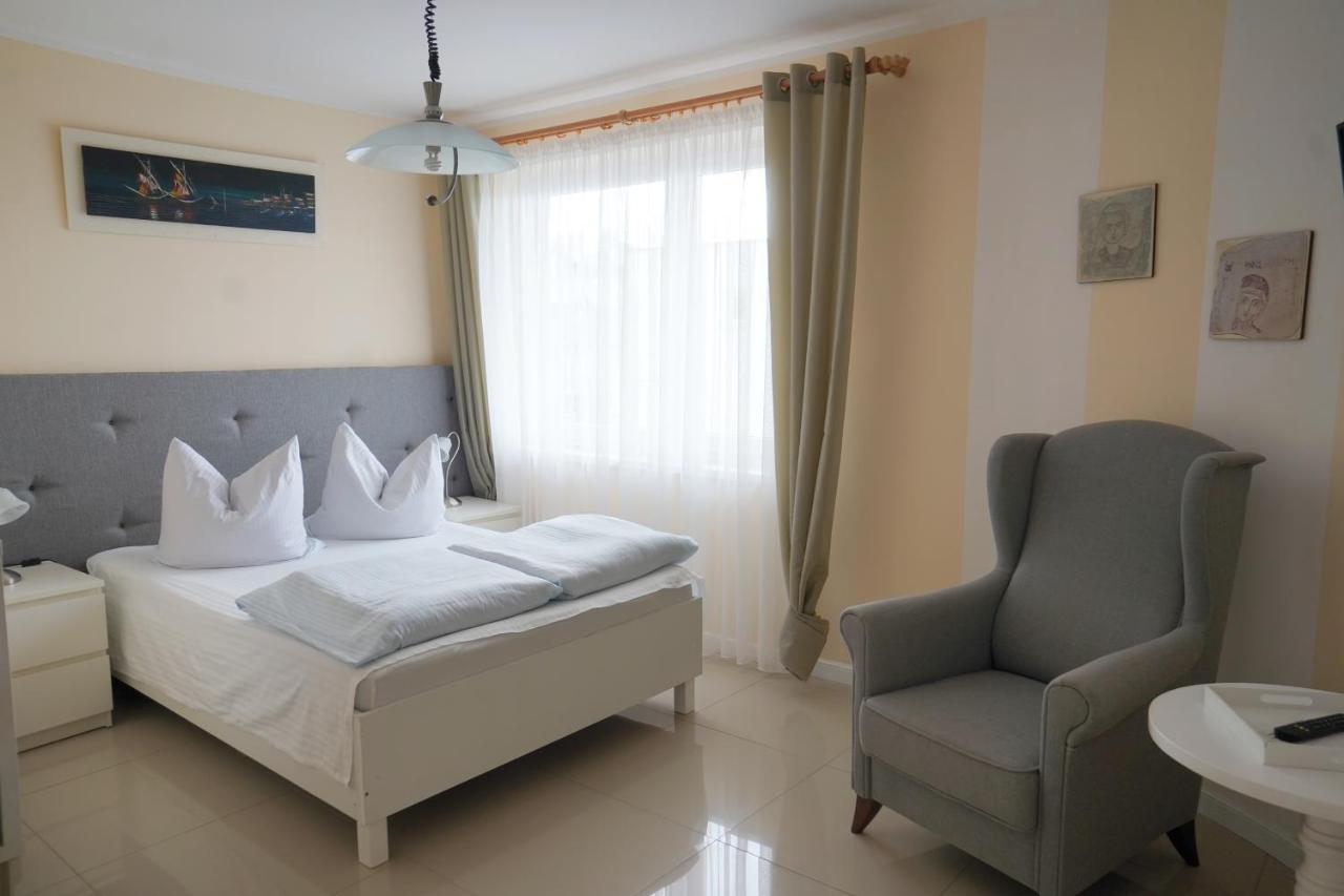 Iwona Pokoje Apartamenty Karwia Bagian luar foto