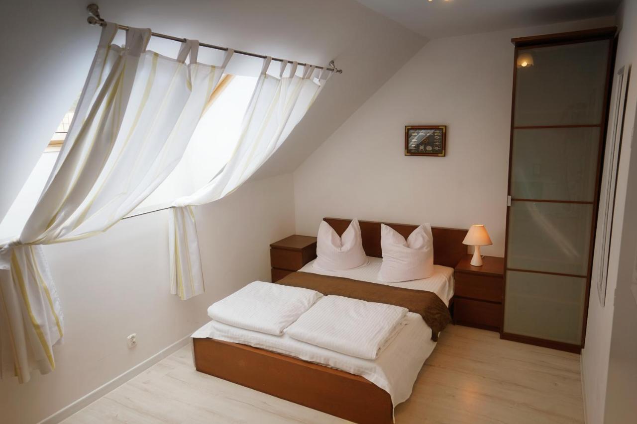 Iwona Pokoje Apartamenty Karwia Bagian luar foto