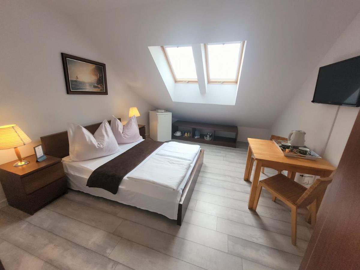 Iwona Pokoje Apartamenty Karwia Bagian luar foto