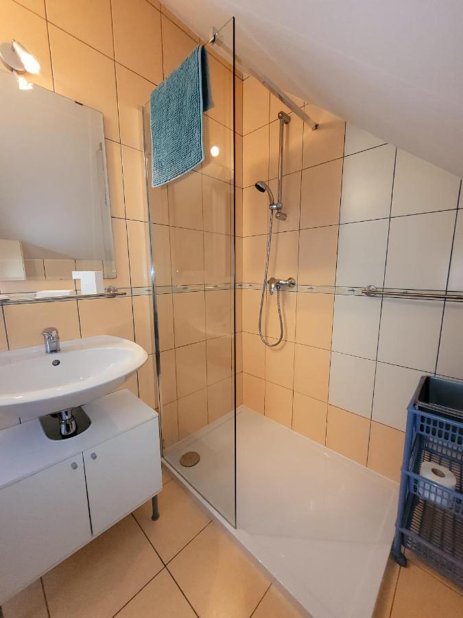 Iwona Pokoje Apartamenty Karwia Bagian luar foto