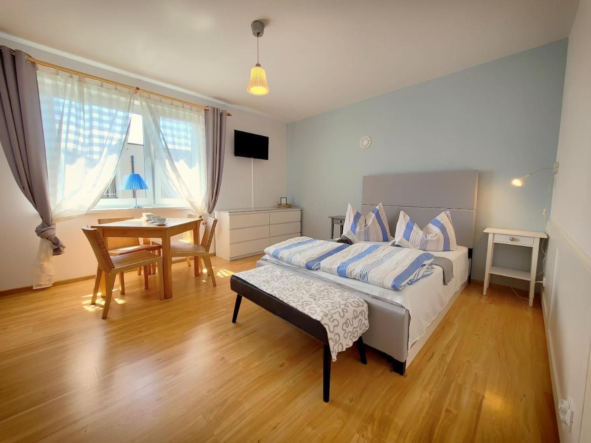 Iwona Pokoje Apartamenty Karwia Bagian luar foto